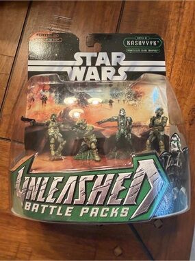 NIB Star Wars Unleashed Kashyyyk Yoda's
Elite Clone Troopers Figures Toys